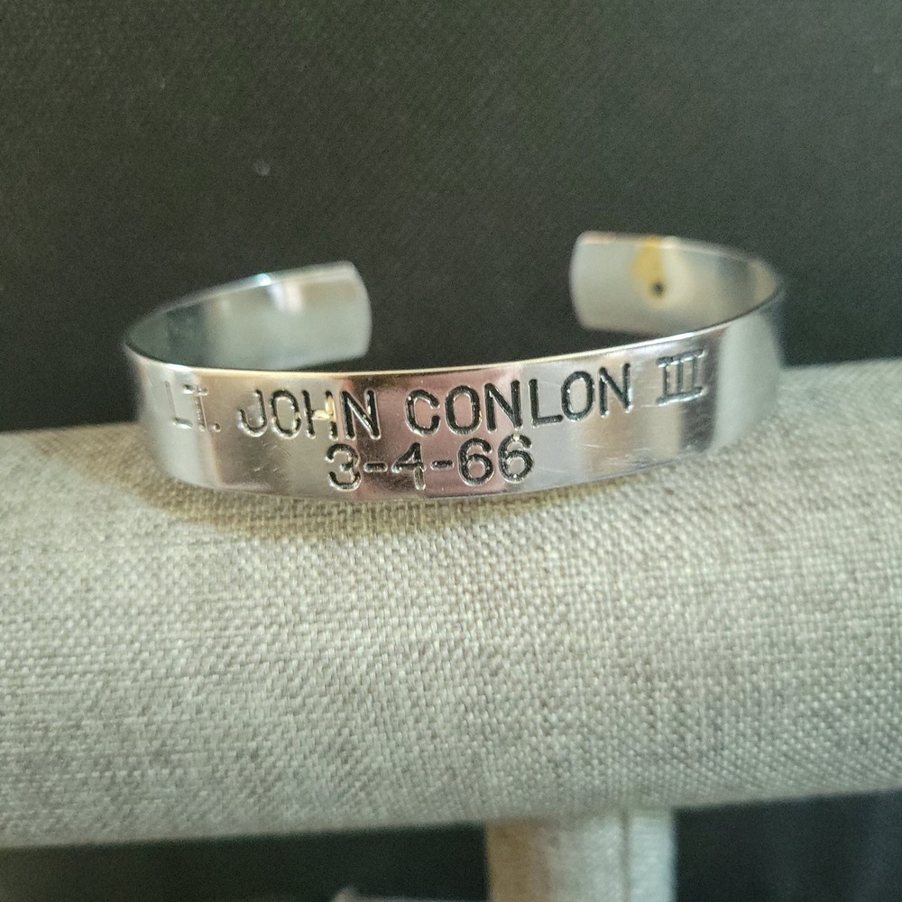 Vintage Vietnam POW MIA Bracelet Lt John Conlon III 3-4-66 Silver Tone Americana